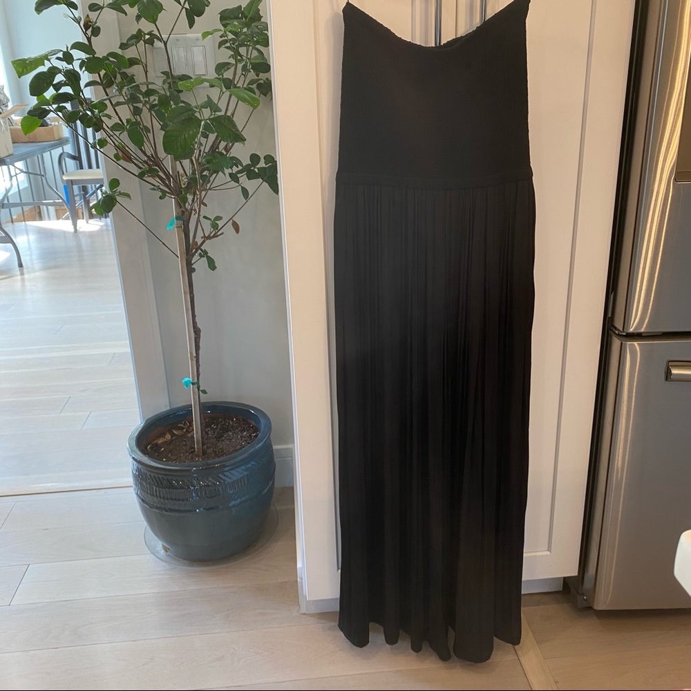 NWOT Black Strapless Dress🌚